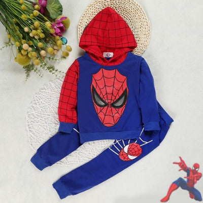 Survetement Spiderman enfant de couleur bleu et rouge.